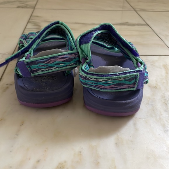 Teva sandals. Like new.  Worn only couple times - Picture 3 of 4